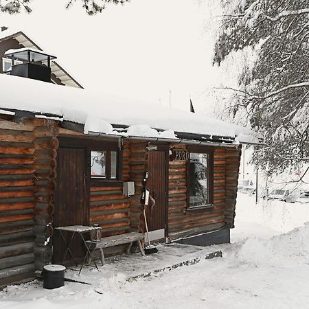 Classic Log Cabin Ski-In Ski-Out Levi Exterior photo