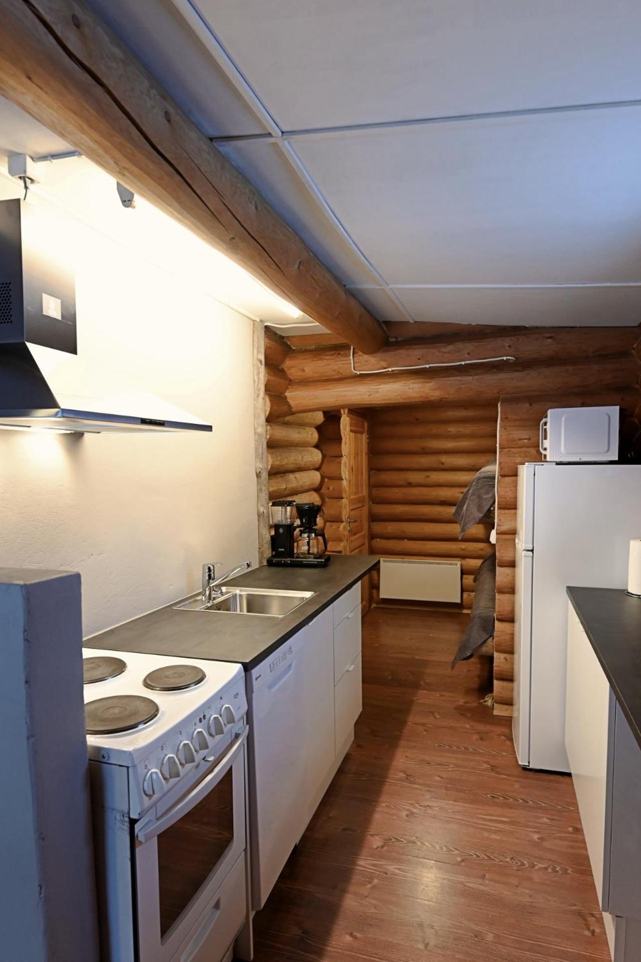Classic Log Cabin Ski-In Ski-Out Levi Exterior photo